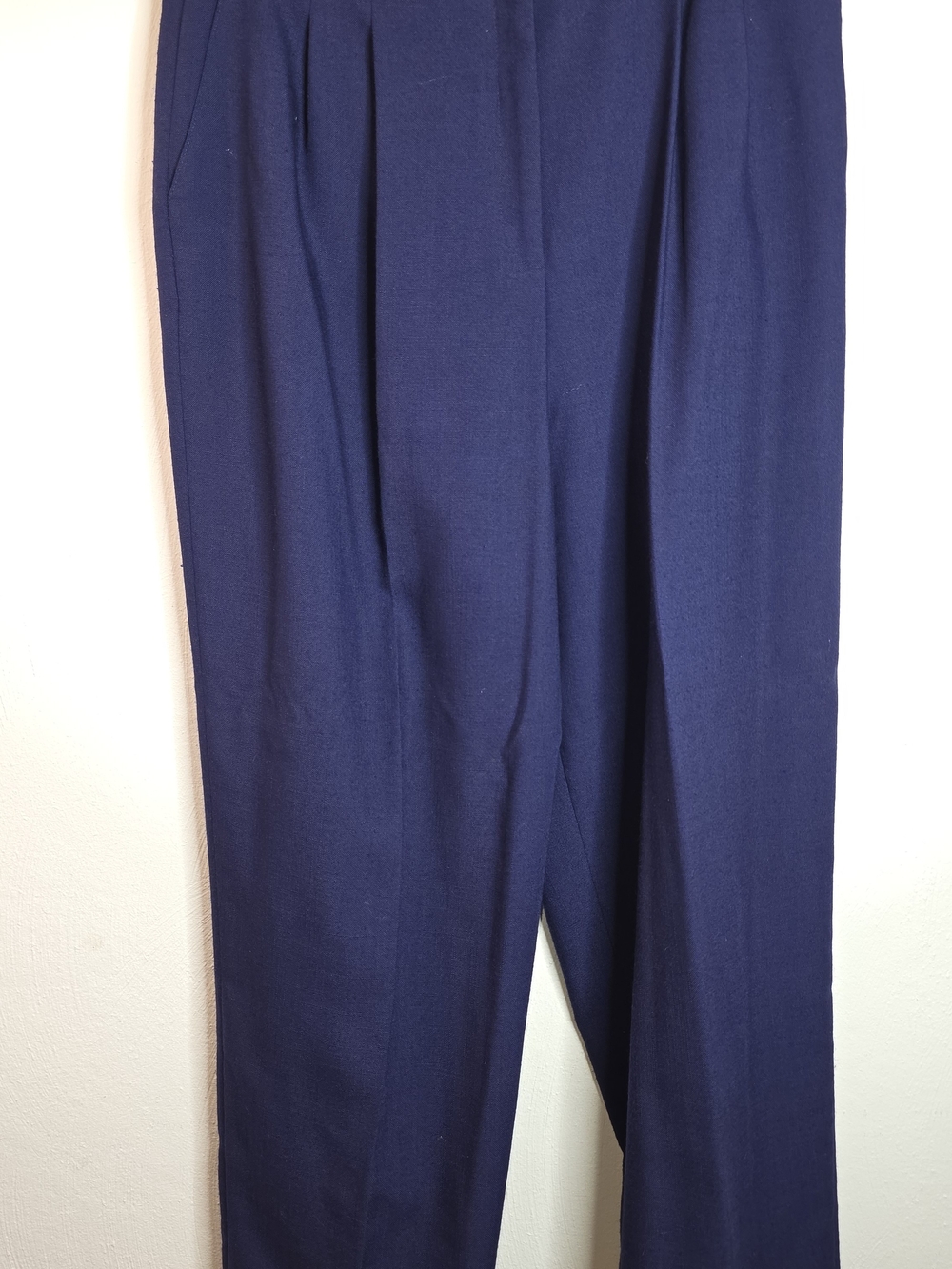 Leslie Fay Navy Pleated Dress Pants
